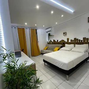 Spacieux En Bord De Appartement